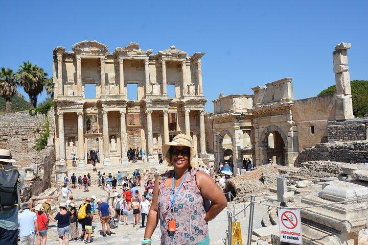 Tour privado a la ciudad de Éfeso y Virgen María – desde el puerto de Kusadasi