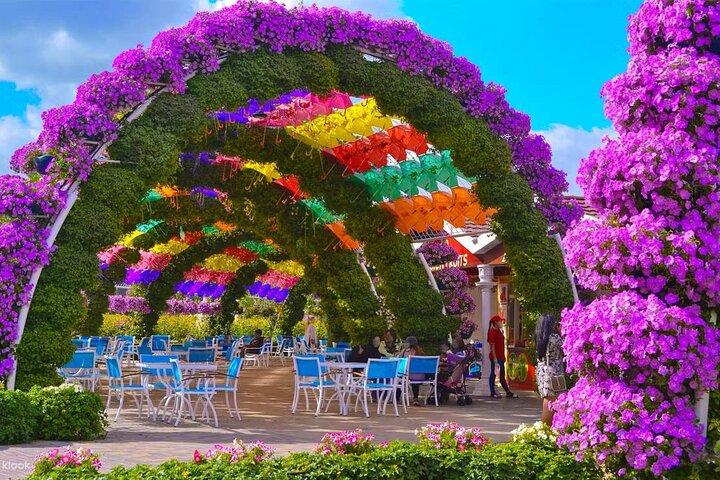 Skip the Line billet til Dubai Miracle Garden og transfer mulighed