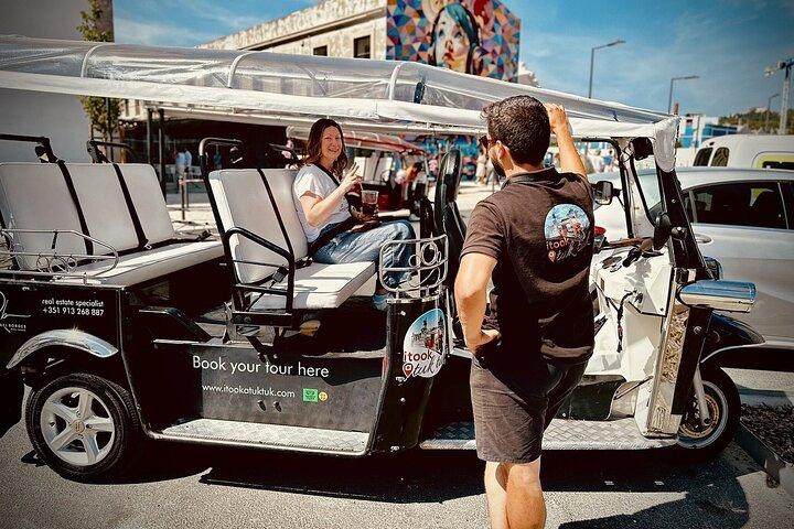 Visite de 2 heures en tuk-tuk de la vieille ville, elle vous fera tomber amoureux