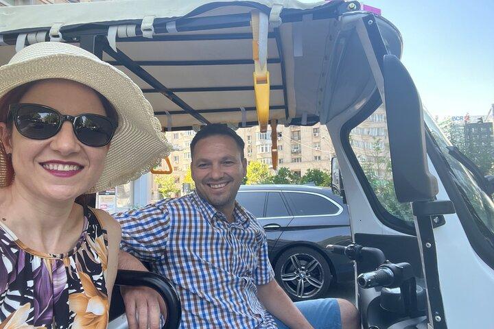 Tour della città di Bucarest Tuk Tuk