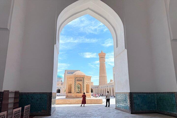 Bukhara: Complete Guided Walking Tour with a Small Group.