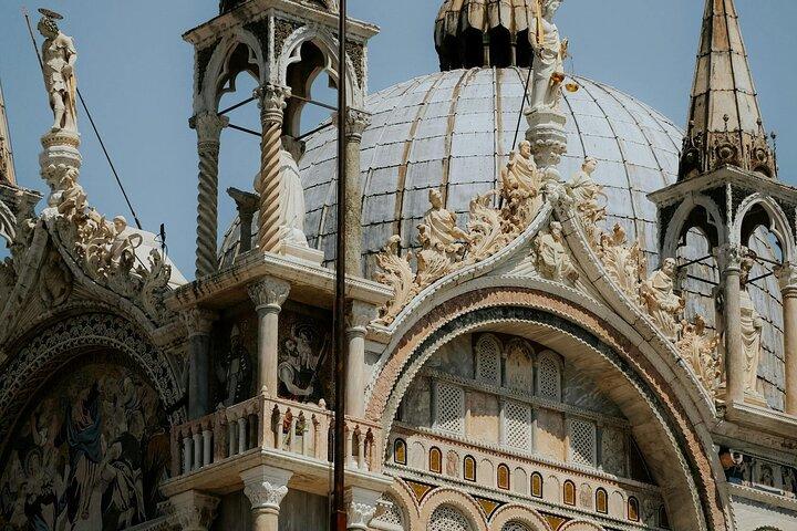 Venedig: Markuskirken, Dogepaladset, Sukkenes Bro