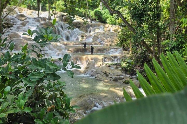 Dunns River Falls Climb och Ocho Rios Höjdpunkter med shopping