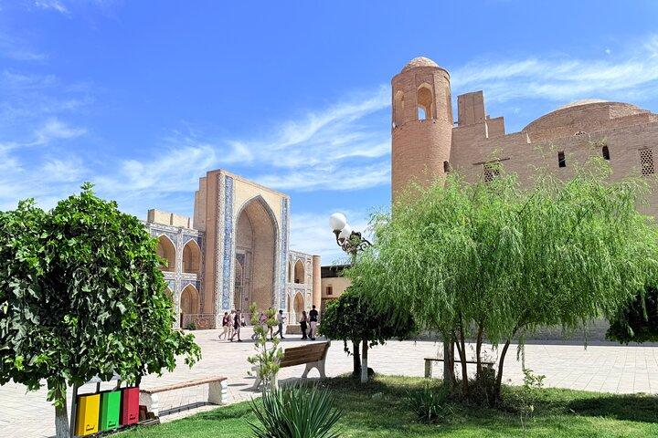 Bukhara: Complete Guided Walking Tour with a Small Group.