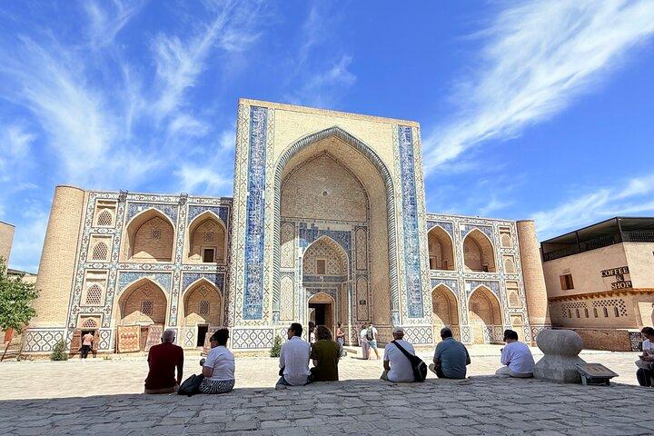 Bukhara: Complete Guided Walking Tour with a Small Group.