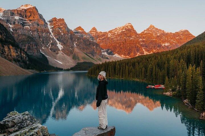 Moraine Lake Sunrise: Premiumtur från Canmore & Banff