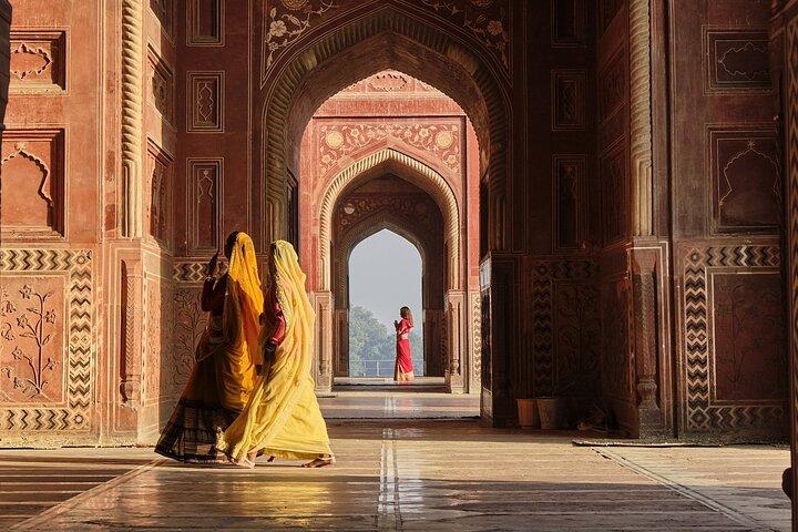 Full-Day City Tour of Agra visit Taj Mahal, Agra Fort with Shopping