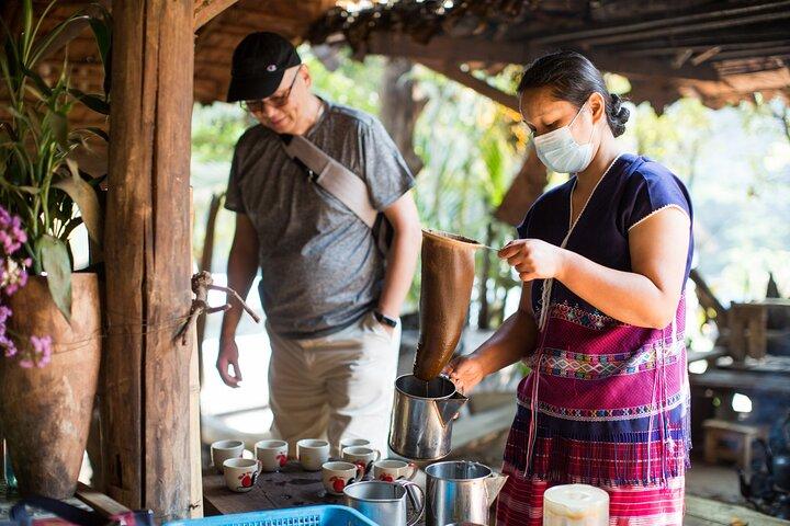 Hoteller i nærheden af Doi Inthanon Summit Waterfalls and Hill Tribe Day Tour