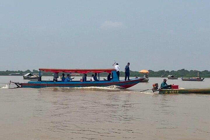 Un viaje a Tonle Sap a través de la aldea flotante de Kampong Phluk