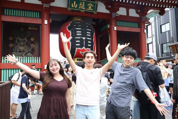 東京 : プライベート浅草＆浅草寺ツアー（3つのフードストップ付き）