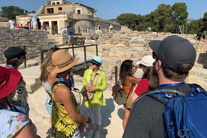 Lille gruppe Knossos Palace Guided Tour (afhentning af hotel med returrejse)
