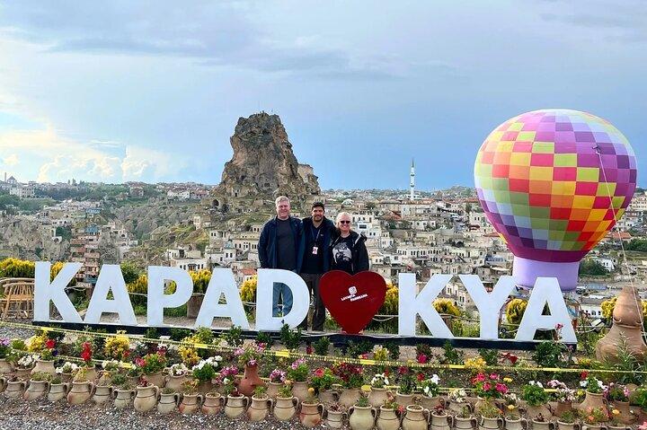 Cappadocia in One Day from Istanbul: Private Tour with Flights