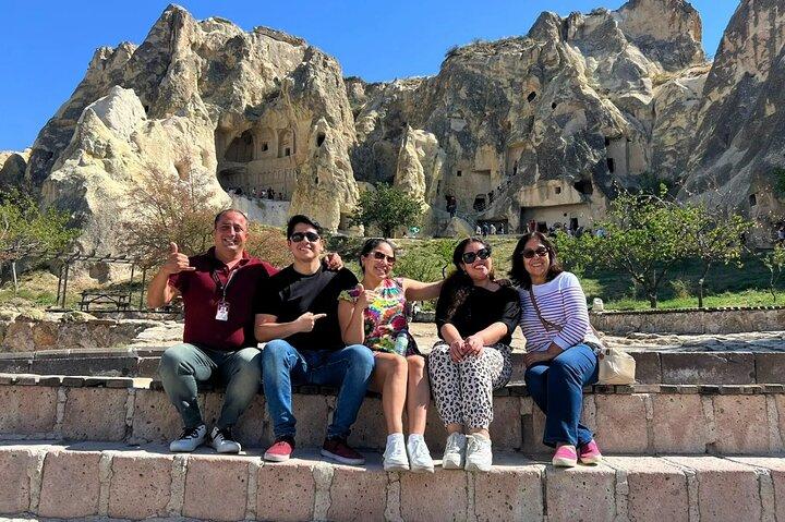 Cappadocia in One Day from Istanbul: Private Tour with Flights