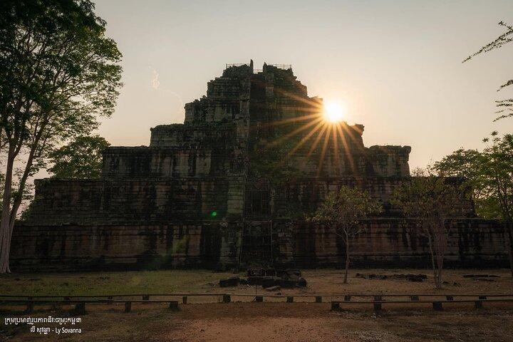 Tour via terra di Koh Ker e Beng Mealea