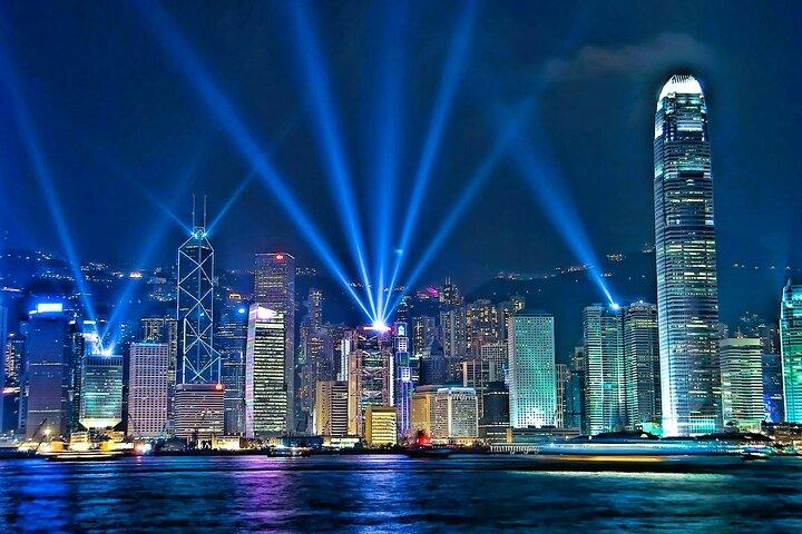 Hong Kong Private Night: Yacht + middag + lys show (15 pax)