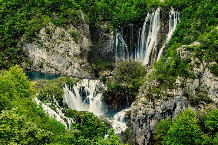 Zagreb : Plitvice & Rastoke Begeleide Reis met Ticket (ENG/ESP)