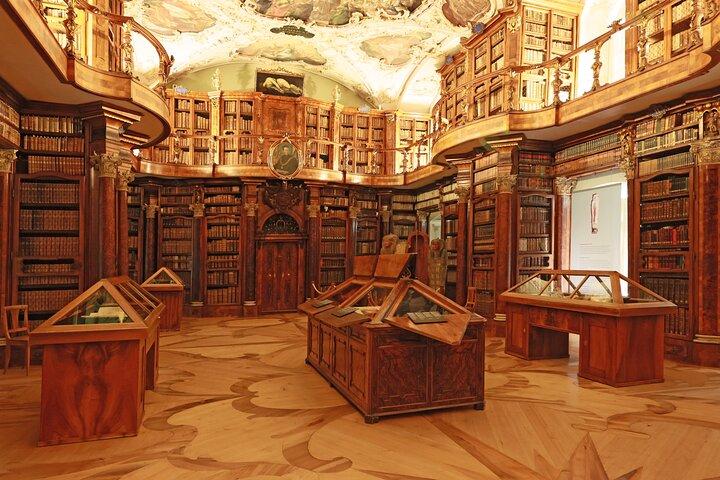 修道院図書館＆風光明媚なアッペンツェルへの列車：文化、チーズ＆ビール