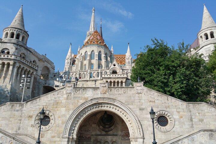 Budapest and Bratislava Highlights Day Tour from Vienna