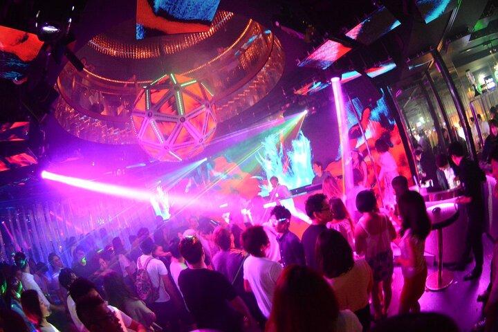 Shinjuku Ni-chome LGBT Bar Hopping Tour avec Guide local