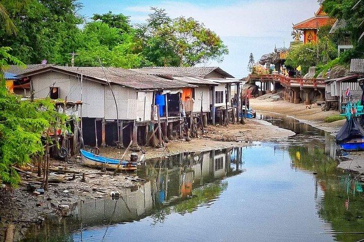 Explore a excursão para grupos pequenos de meio dia em Hua Hin com almoço