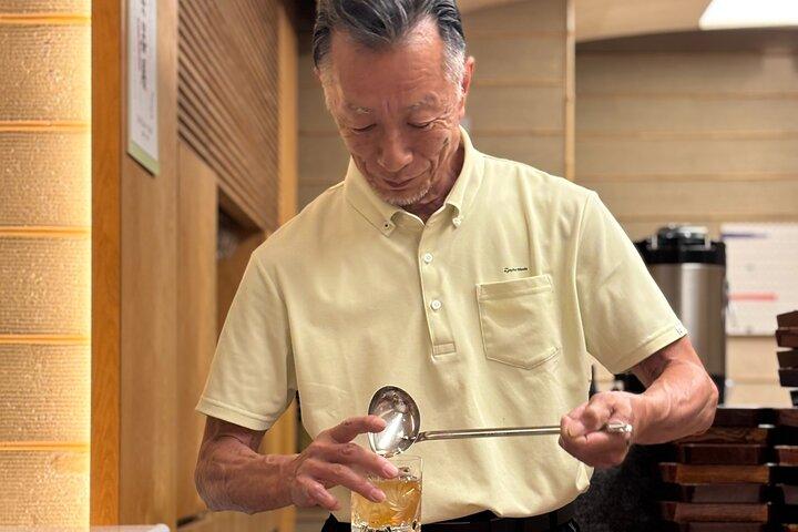 【スペイン語/英語】築100年の日本語店で築地抹茶