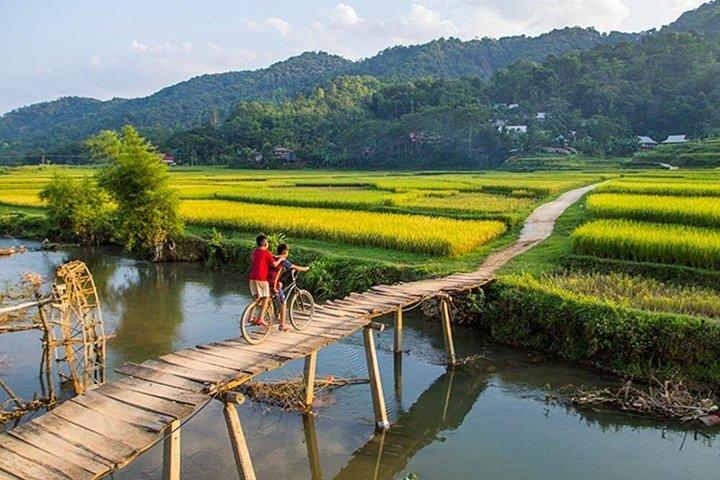 ハノイ発プゥルオン2D1Nツアー～自然と民族の村