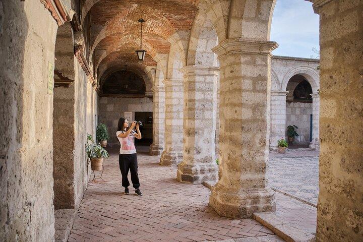 Tour a piedi dell'Ora d'Oro ad Arequipa con degustazione di caffè