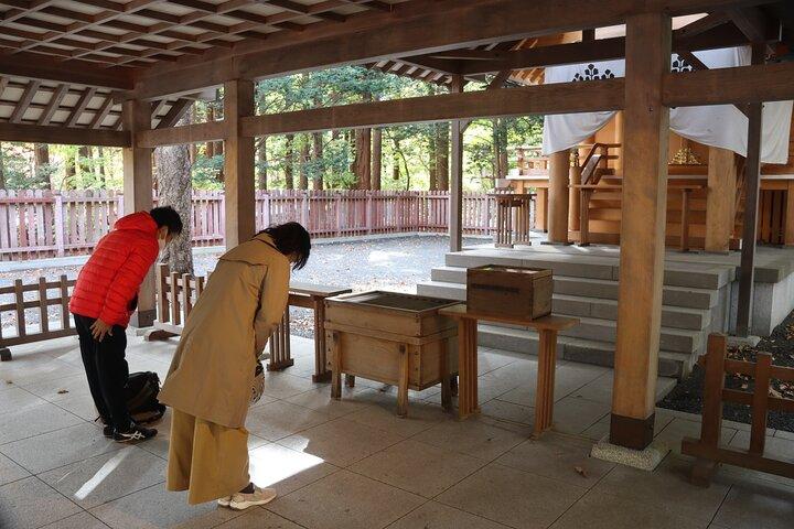 札幌：祭祀・歴史・お菓子で巡る北海道神宮ツアー