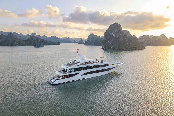 Luxo Halong Bay 5 - Star Leona Day Cruise saindo de Hanói