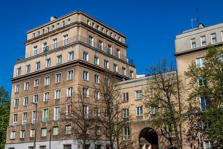 Tour salta fila del Museo Nowa Huta di Cracovia, nella Polonia comunista