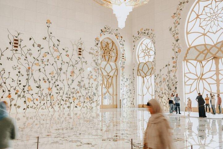 Tour della città di Abu Dhabi da Dubai