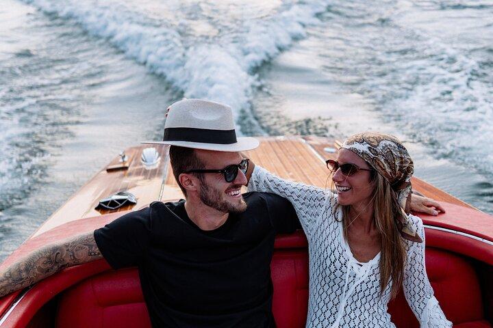 Private Lake Como Tour Barco de Madeira