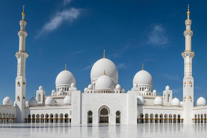 Tour della città di Abu Dhabi da Dubai