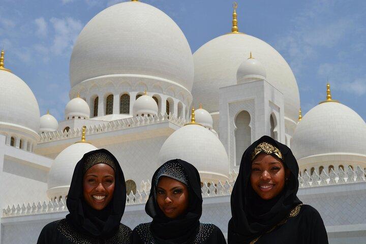 Tour della città di Abu Dhabi da Dubai