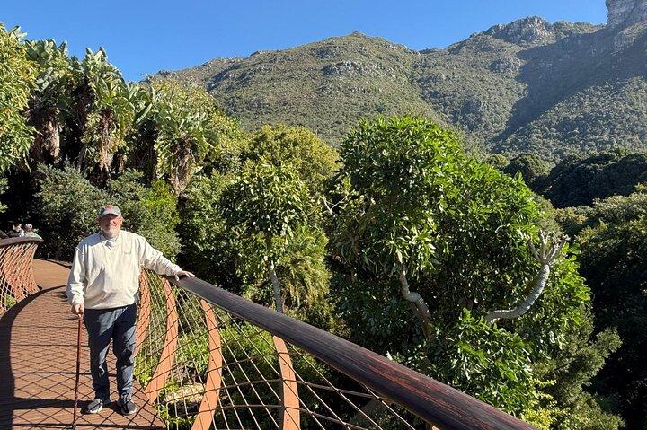 Private Robben Island, Kirstenbosch and Wine Tasting Tour