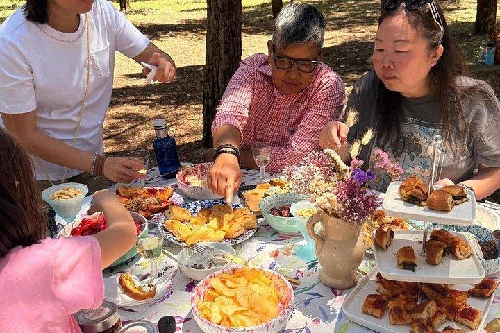 森の中でトリュフ狩りと試食