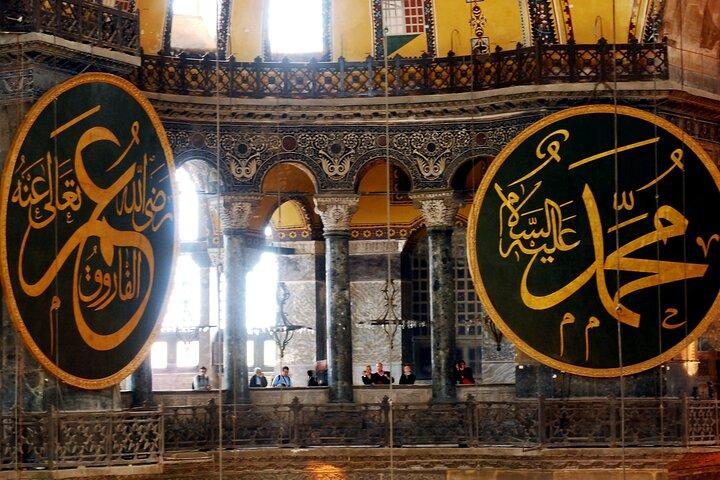 Private Tour Best of Old City: Hagia Sophia,Blue Mosque & Topkapi