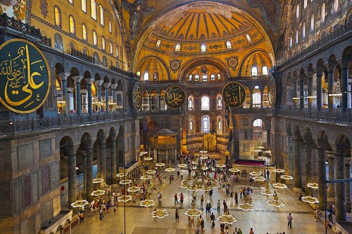 Private Tour Best of Old City: Hagia Sophia,Blue Mosque & Topkapi