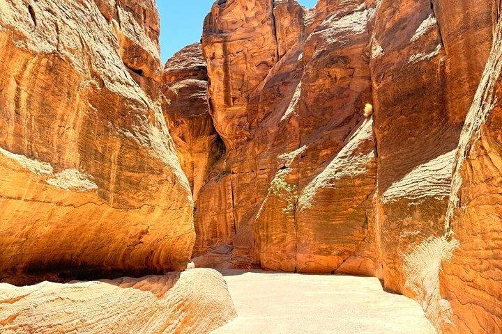 2-Night Private Wonder Tour van Petra en Wadi Rum Overnachting vanuit Amman
