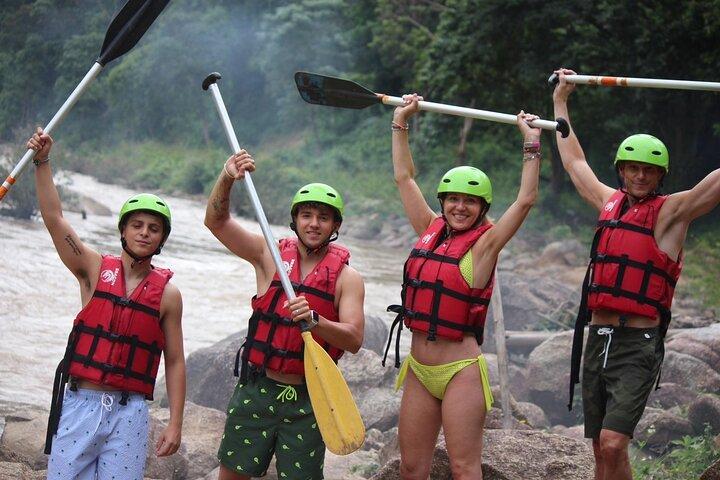 Halvdags elefantpleje og Whitewater Rafting-eventyr