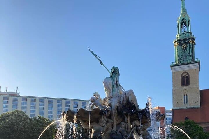 Berlin TV Tower Entry, Digital Guide and City Walk