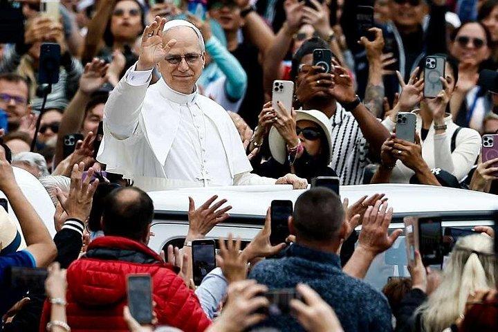 Rome: Papal Audience Guided Tour with Reserved Access