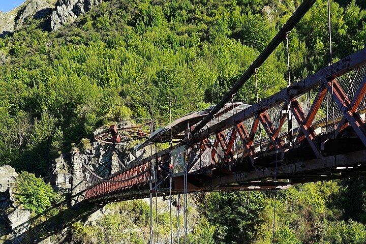Queenstown Day Tour (Arowtown, Shotover, Lake Wakatipu)