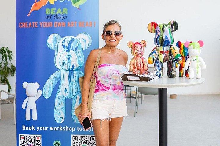 Fluid Art Workshop – Create Your Own Art Alicante Bear Art Studio
