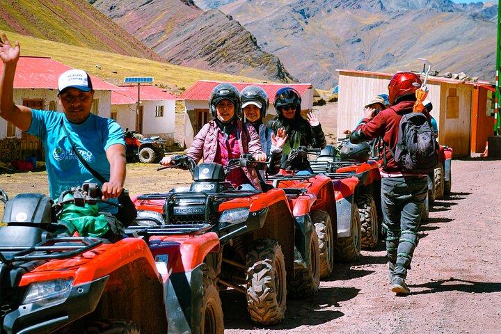 ATV-tur i Rainbow Mountain