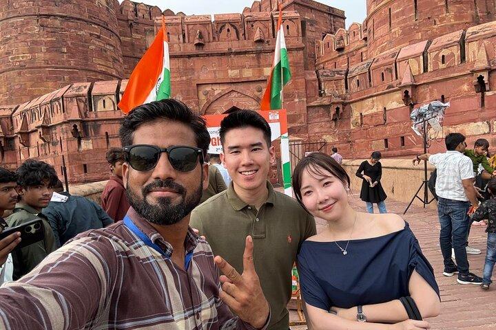 Taj Mahal und Agra Private Tagestour von Jaipur mit 5-Sterne-Mahlzeit