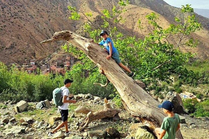 プライベート：マラケシュ、アトラス山脈、ウリカ渓谷