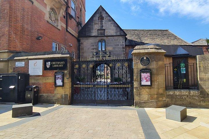 Experience the Manchester 5 Quarters Walking Tour