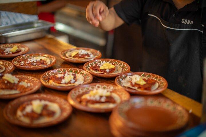 Food & Mixology Tour: Tequila, Tacos, Mezcal und Agave Cocktails