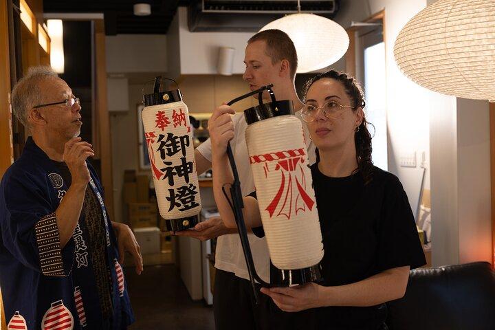 A luz de Nagoya faz lantern em um distrito histórico